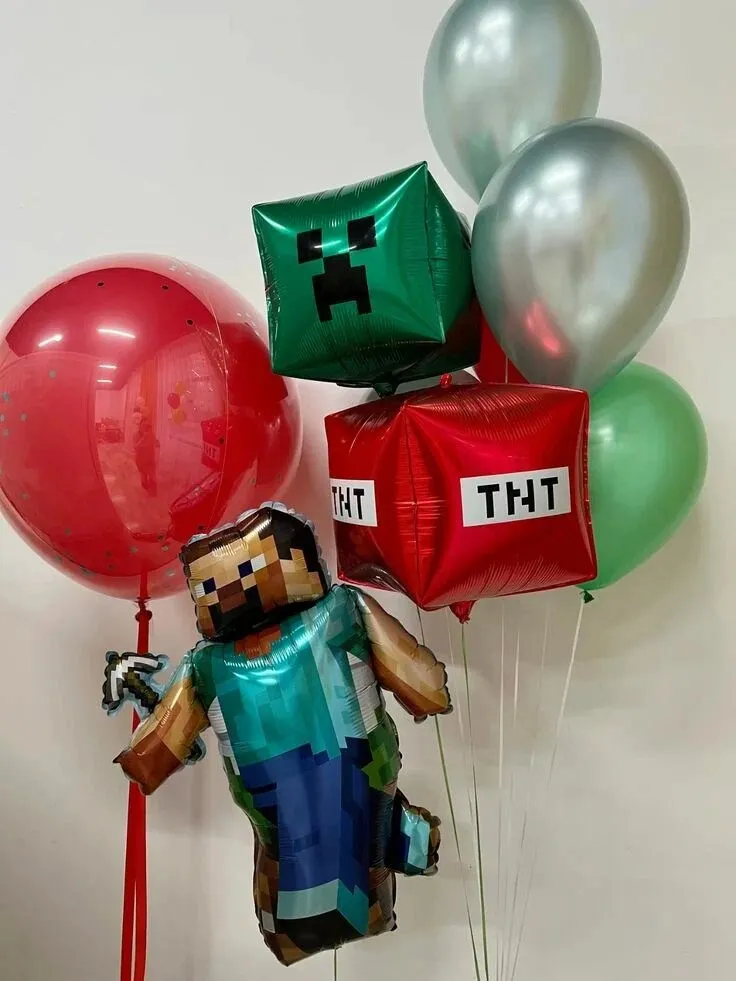 Майнкрафт со Стивом, Крипером и TNT